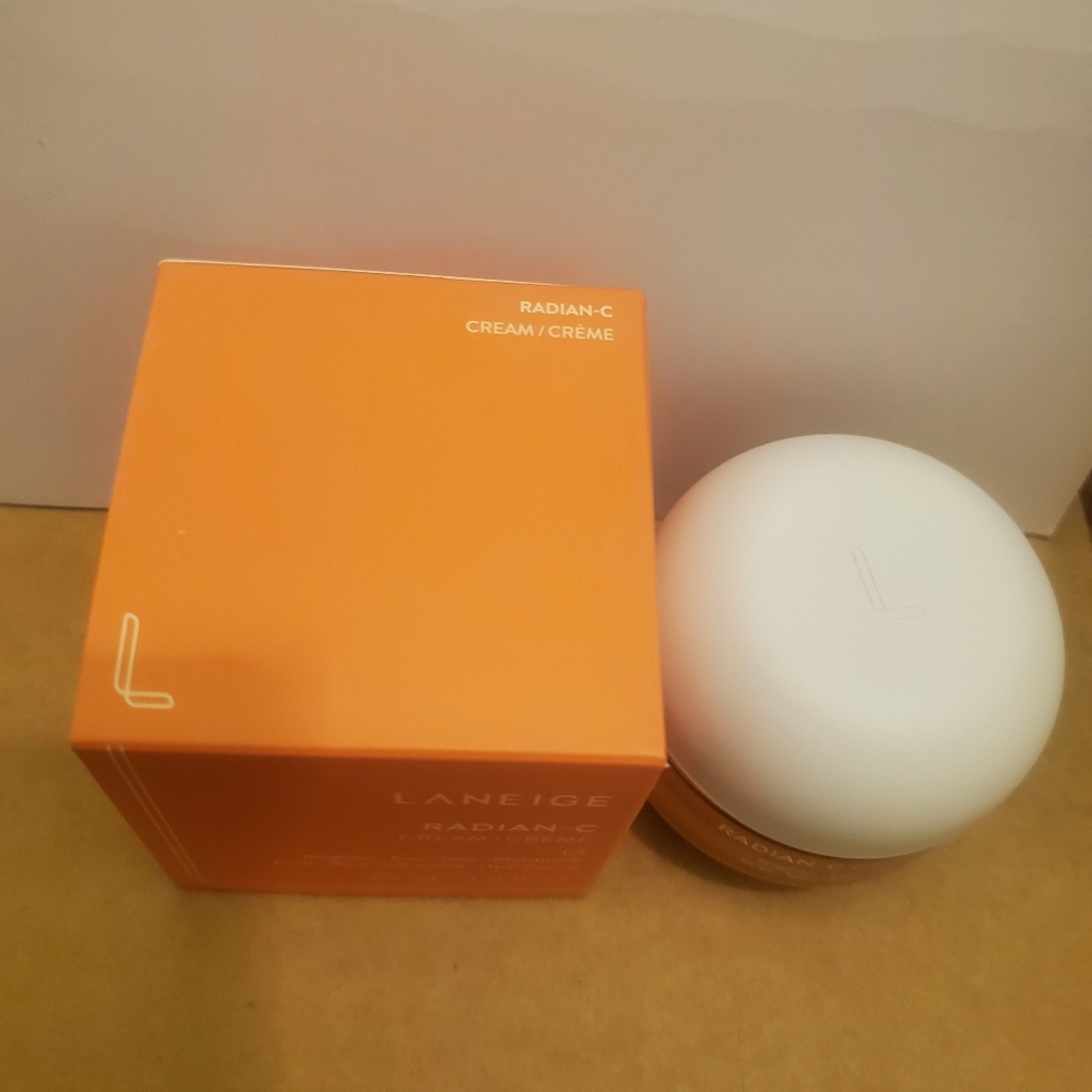 Laneige Radian-C CreamHydrate & Brighten. (1.0 fl. oz./30 mL) BNIB - Picture 4 of 5